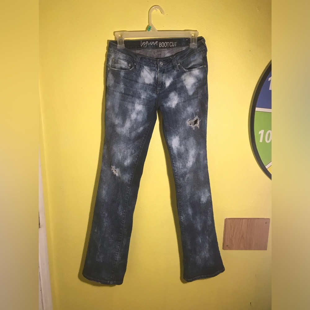 Laguna Bull Head Distressed Bleached Out Bootcut Jeans Sz 7R Stretch Low-Rise